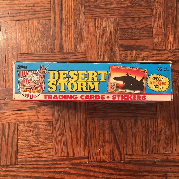 1991 Topps Desert Storm Trading and Picture Cards - Picture 6 of 7